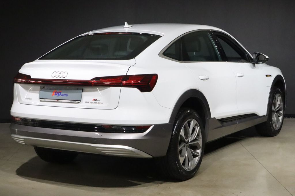 Audi e-tron 2022