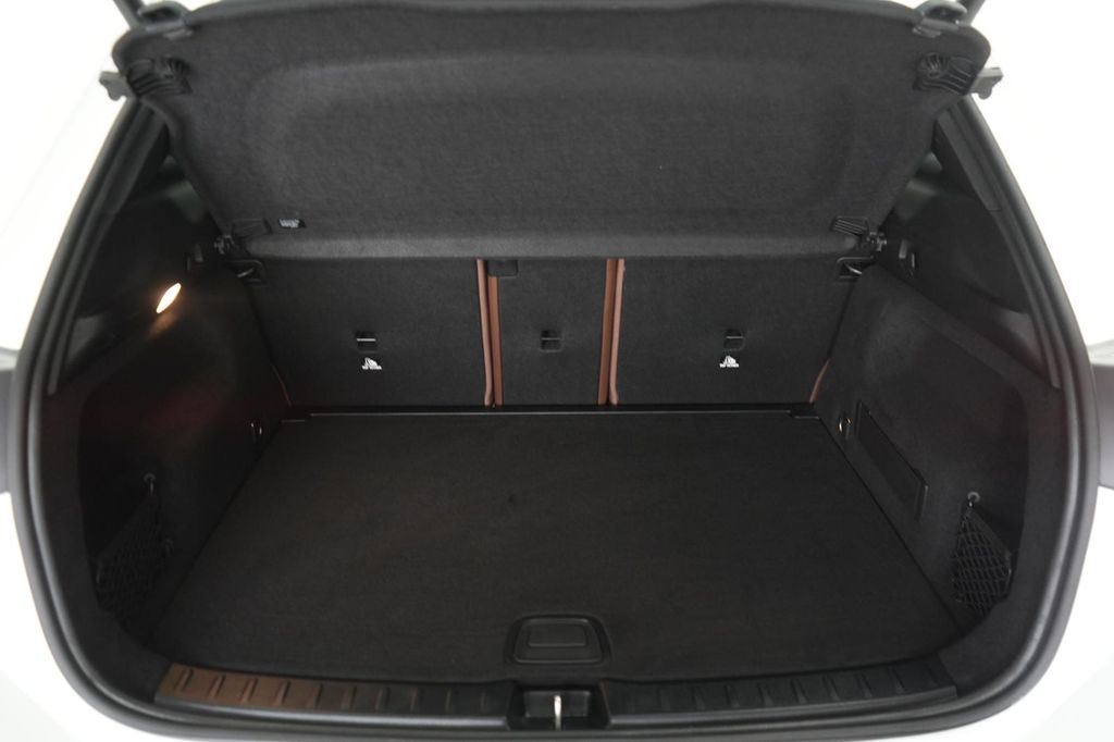 Mercedes-Benz GLA 200 2025