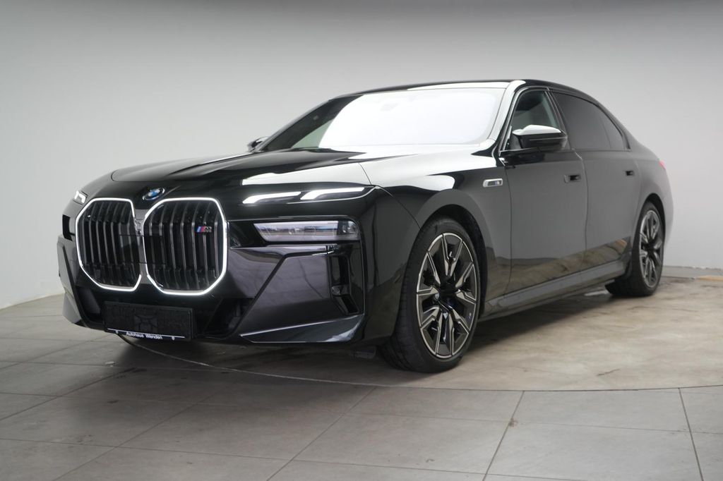 BMW i7 2023