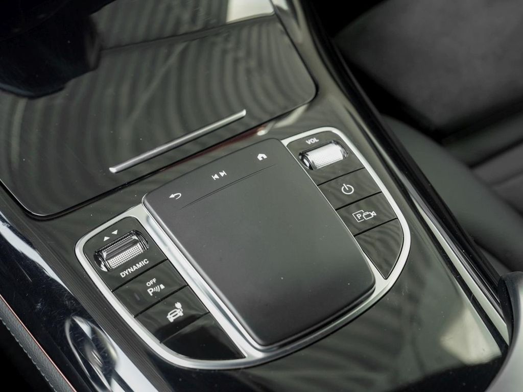 Mercedes-Benz EQC 2022