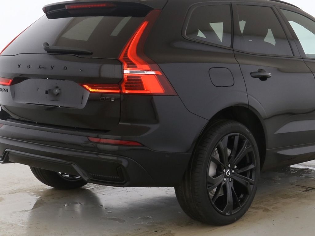 Volvo XC60 2025