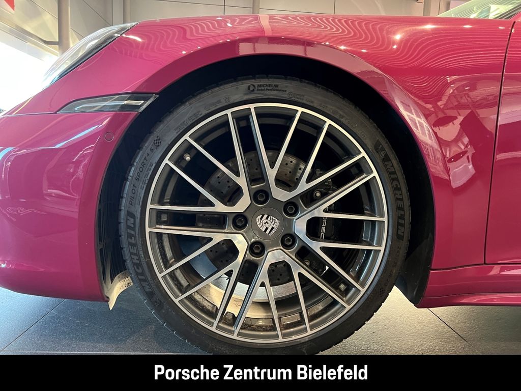 Porsche 992 2023