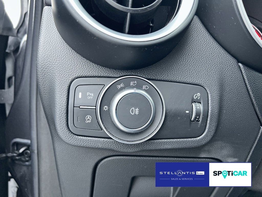 Alfa Romeo Stelvio 2021