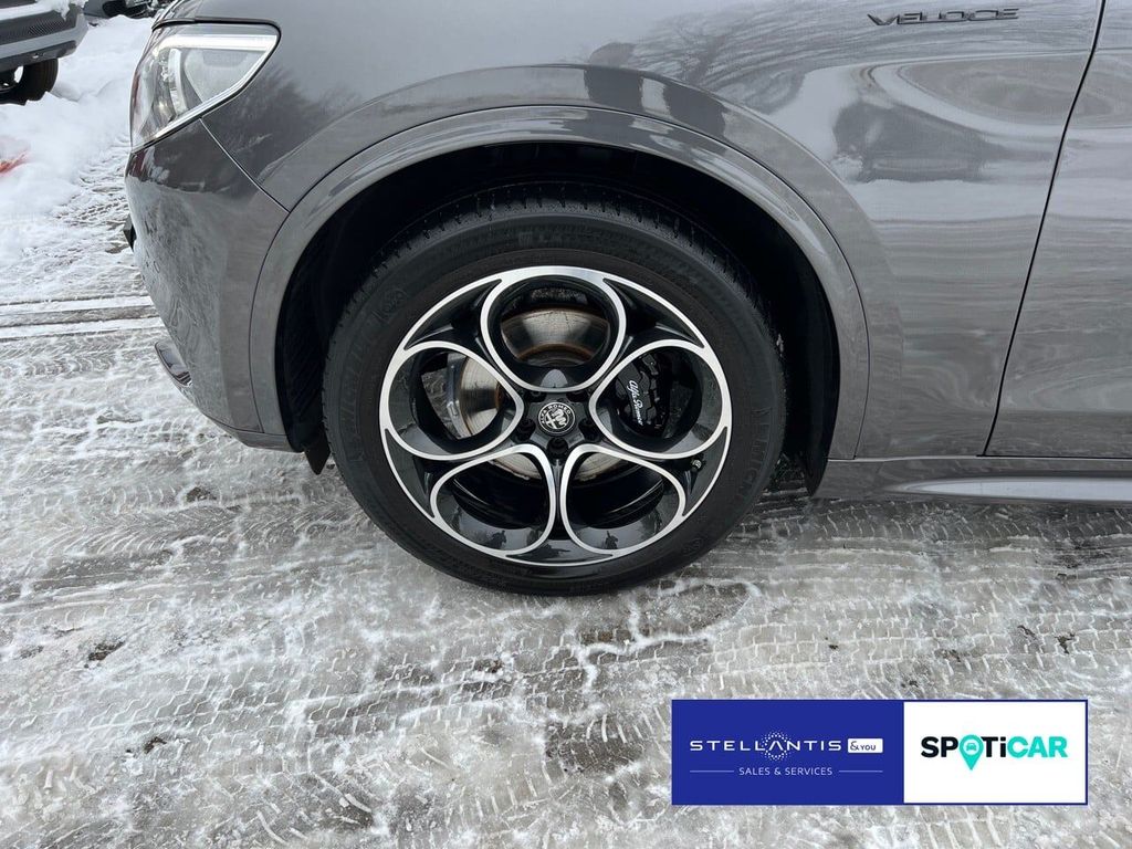 Alfa Romeo Stelvio 2021