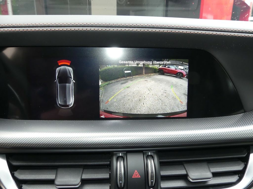 Alfa Romeo Stelvio 2025