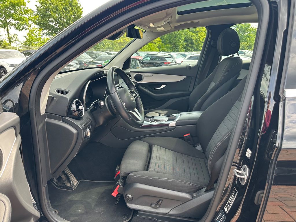 Mercedes-Benz GLC 300 2022