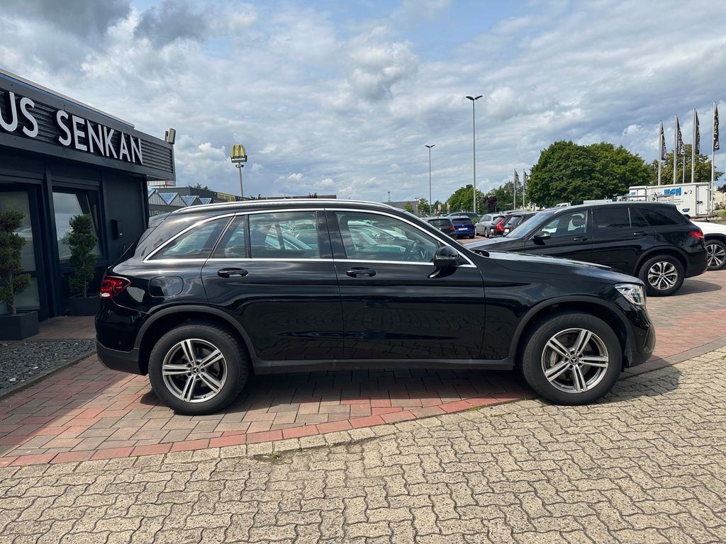 Mercedes-Benz GLC 300 2022