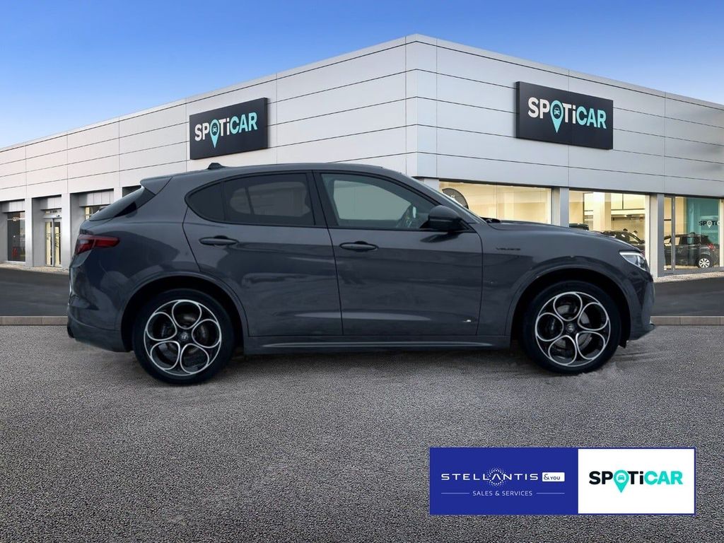Alfa Romeo Stelvio 2021