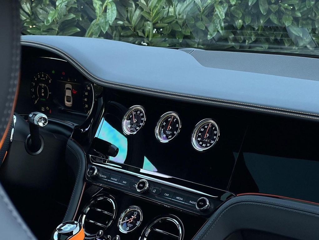 Bentley Continental GT 2025
