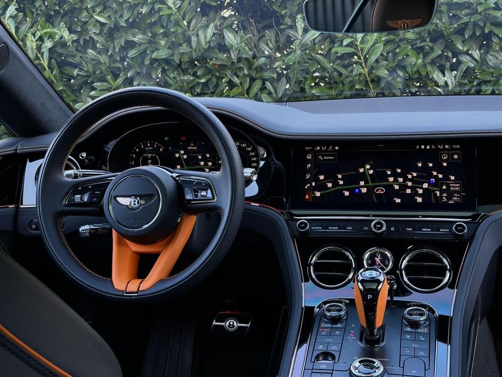 Bentley Continental GT 2025