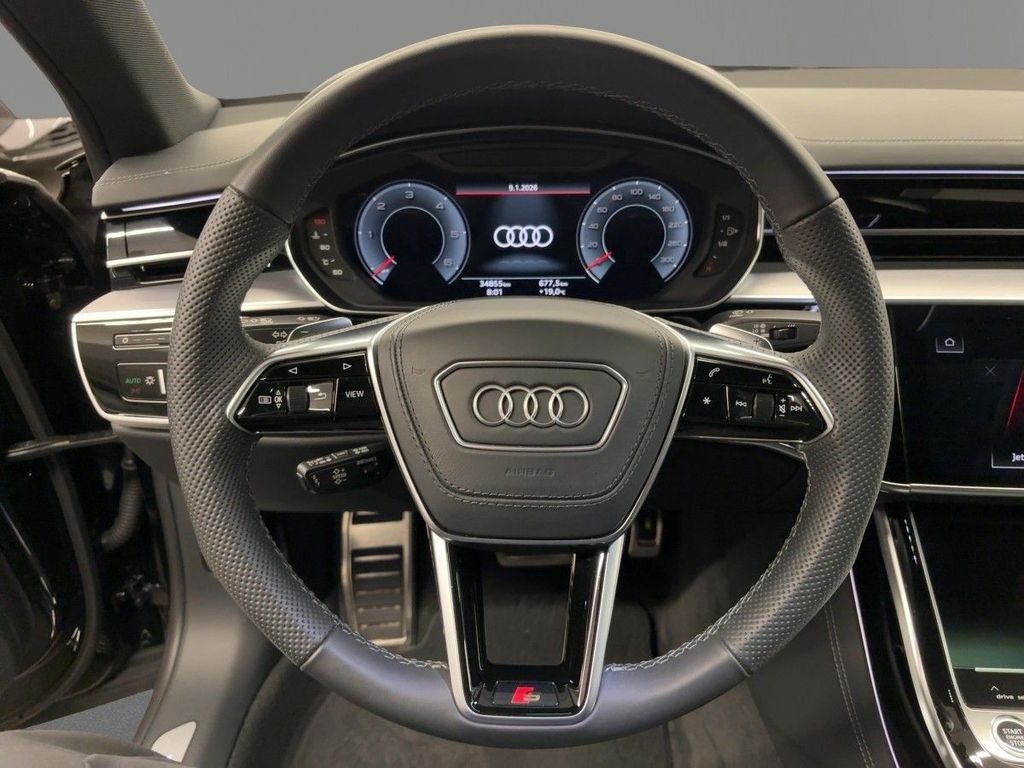Audi A8 2022