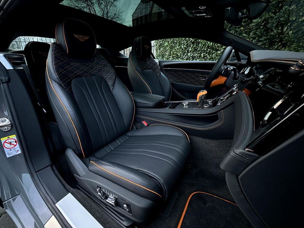 Bentley Continental GT 2025