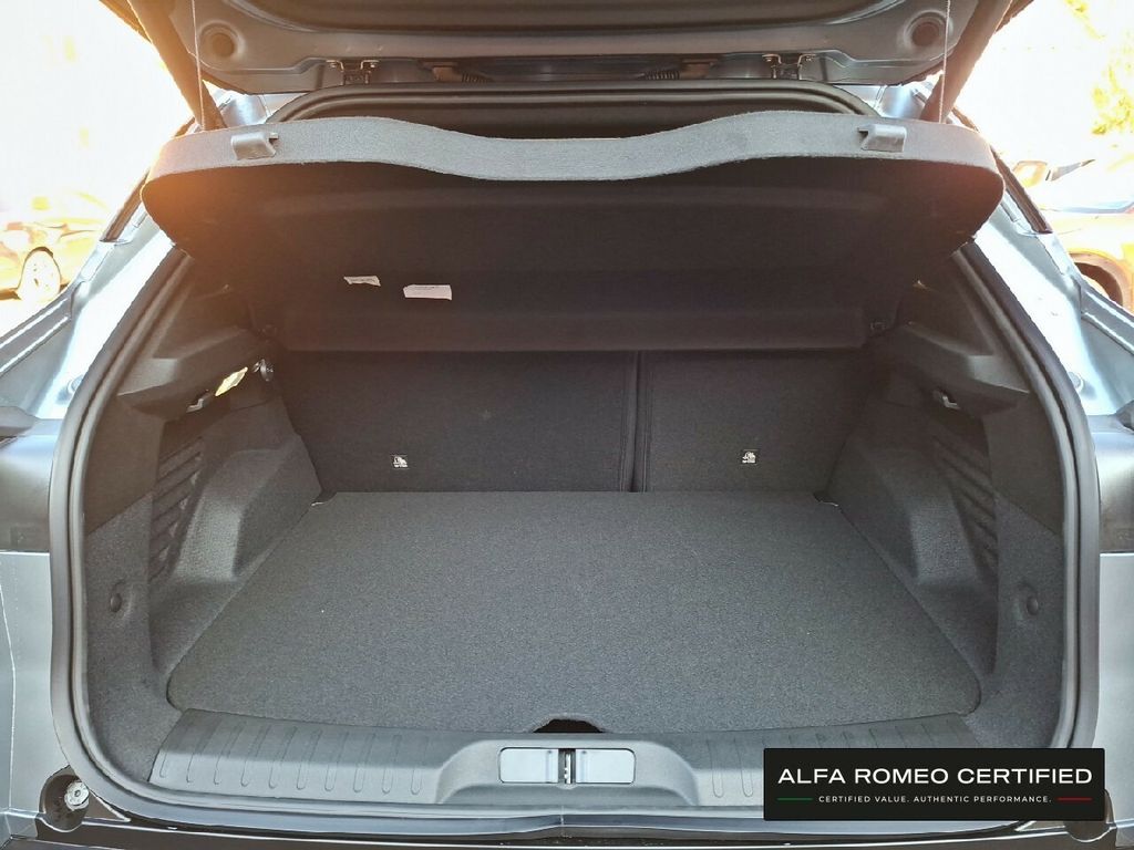 Alfa Romeo Junior 2025