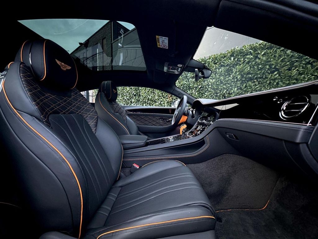 Bentley Continental GT 2025