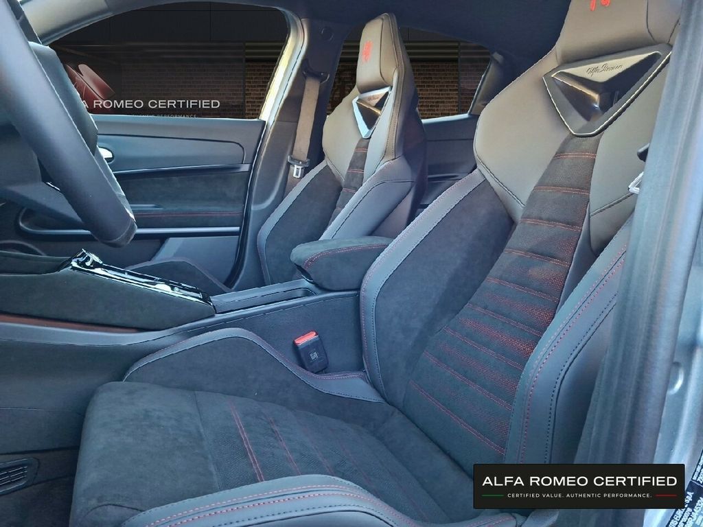 Alfa Romeo Junior 2025