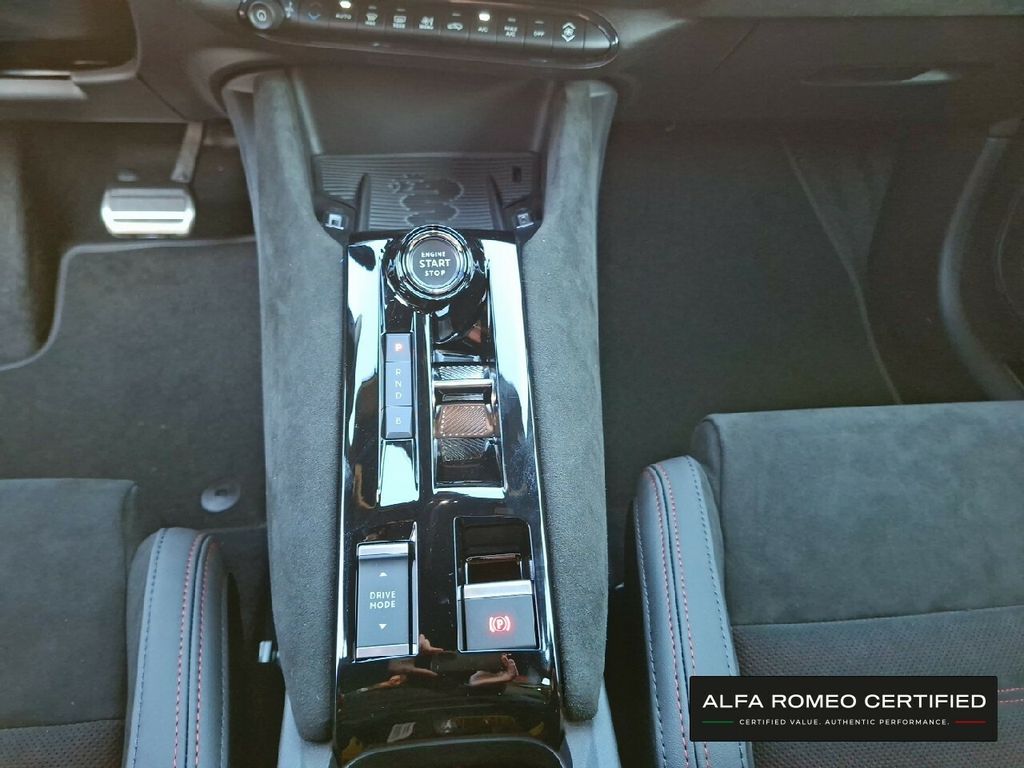 Alfa Romeo Junior 2025