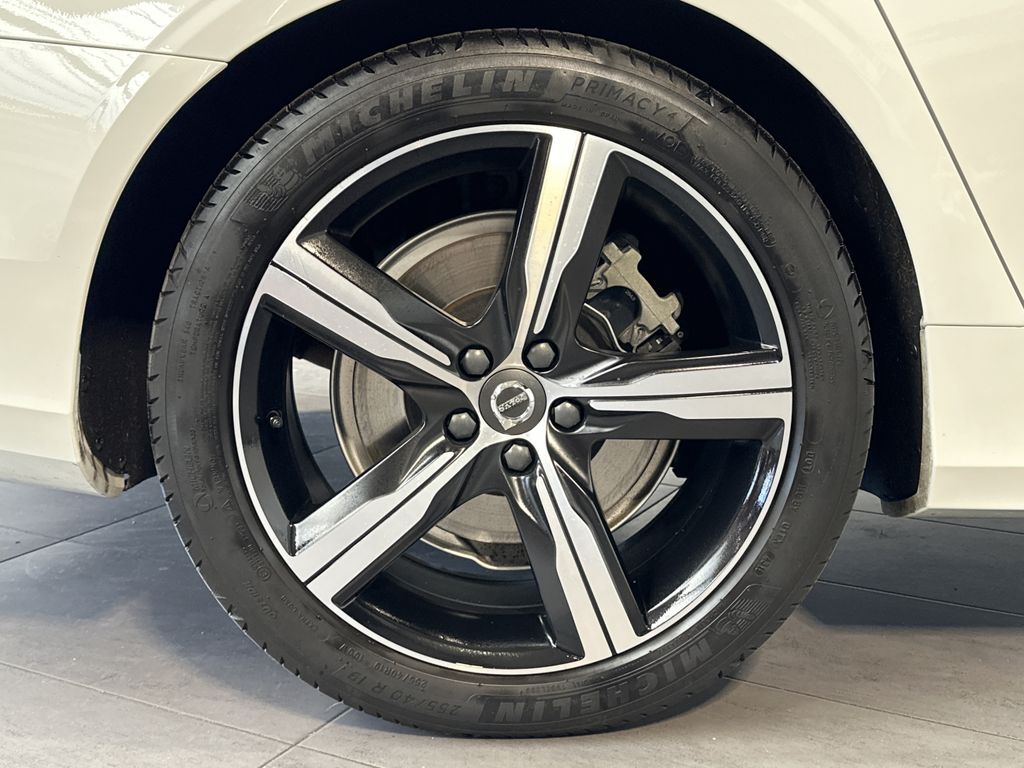 Volvo V90 2020