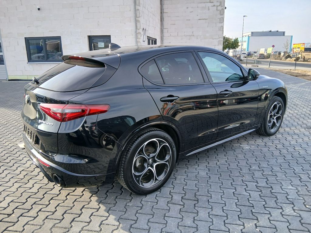 Alfa Romeo Stelvio 2022