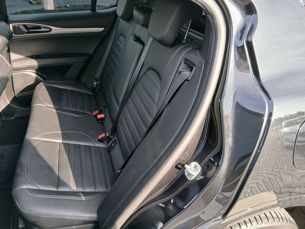 Alfa Romeo Stelvio 2022