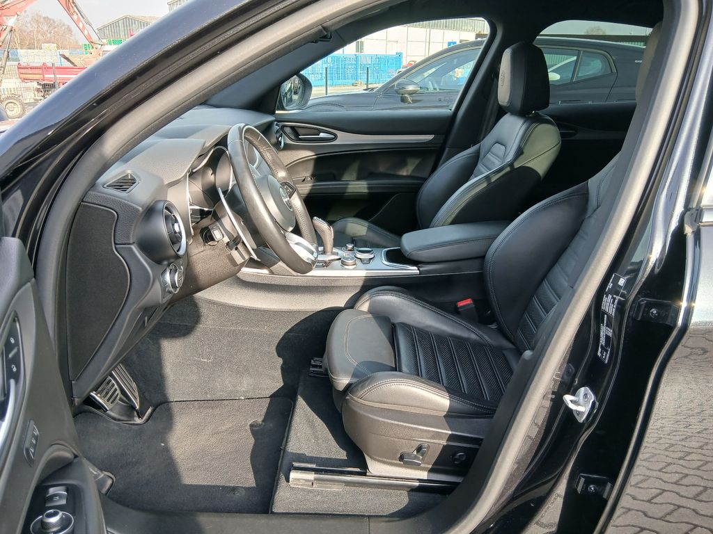 Alfa Romeo Stelvio 2022