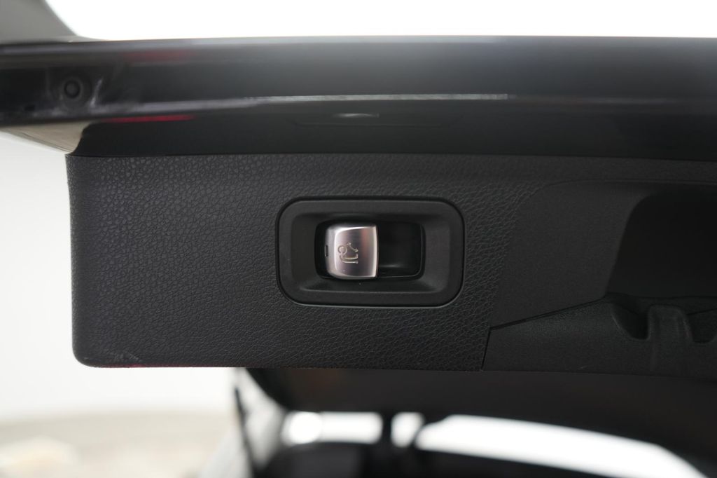 Mercedes-Benz E 300 2021