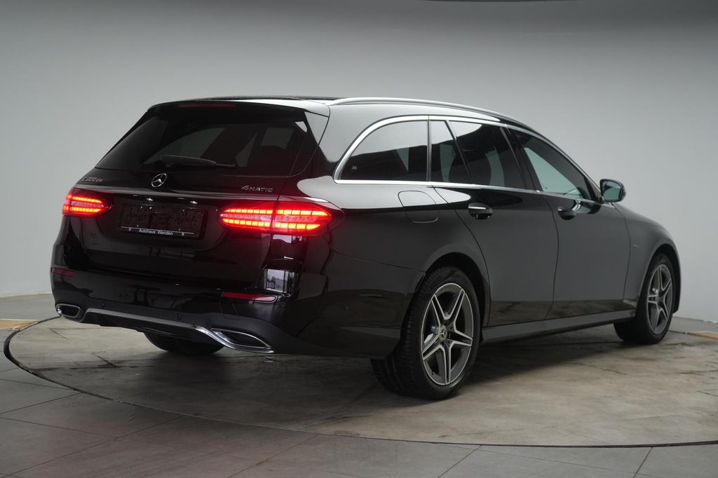 Mercedes-Benz E 300 2021