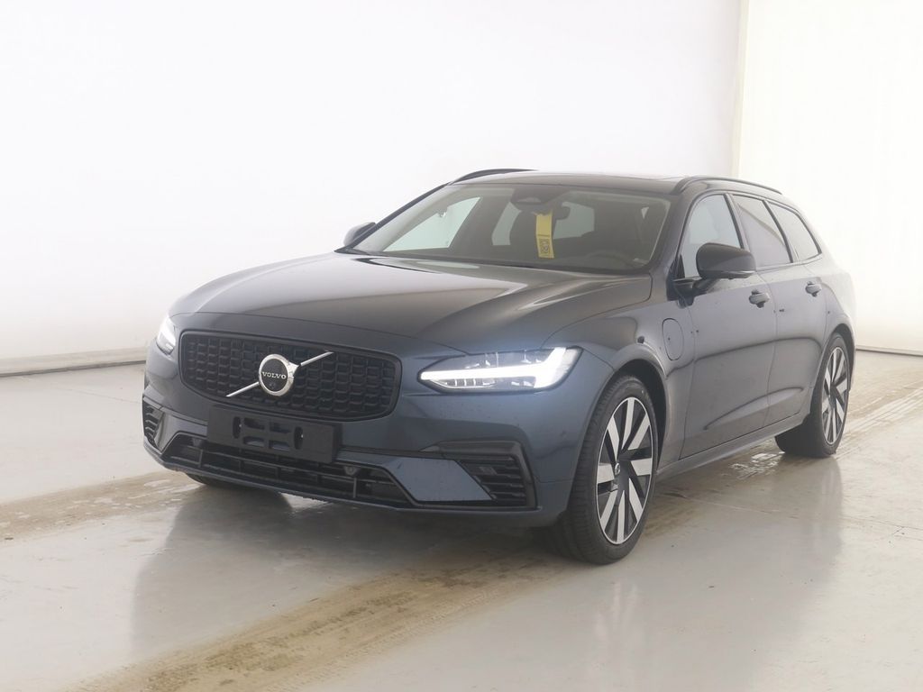 Volvo V90 2025