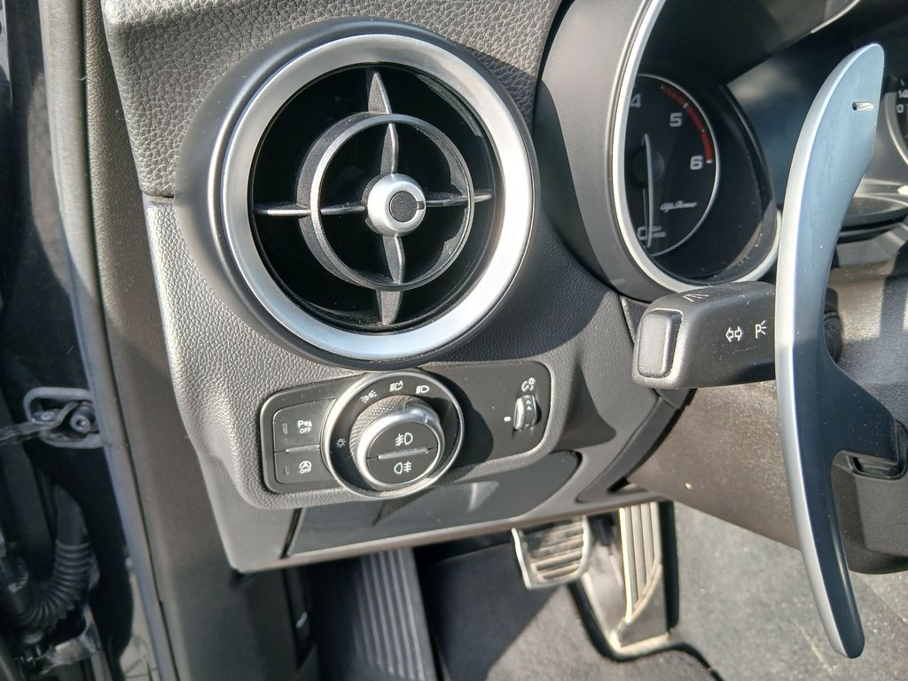 Alfa Romeo Stelvio 2022