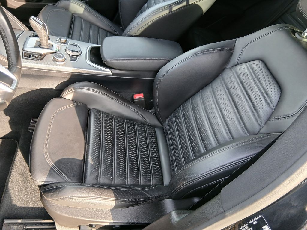 Alfa Romeo Stelvio 2022