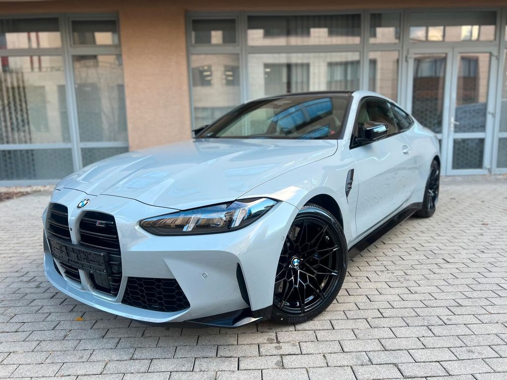 BMW M4 2025