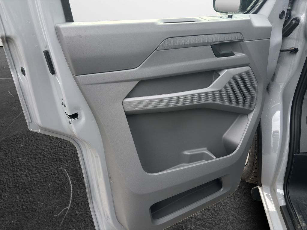 Volkswagen T7 Transporter