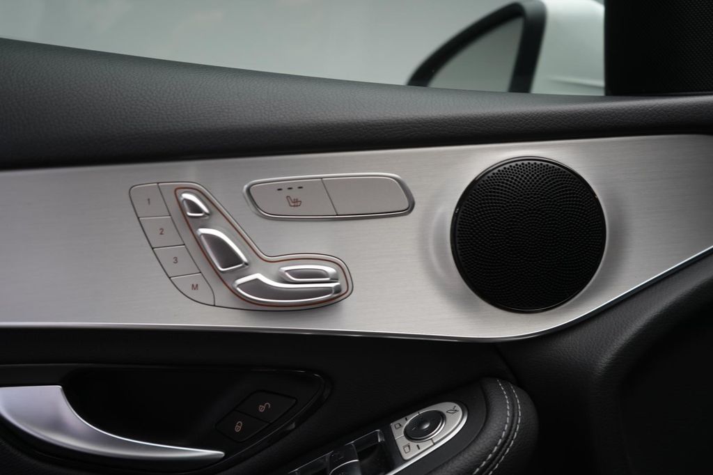 Mercedes-Benz GLC 300 2022