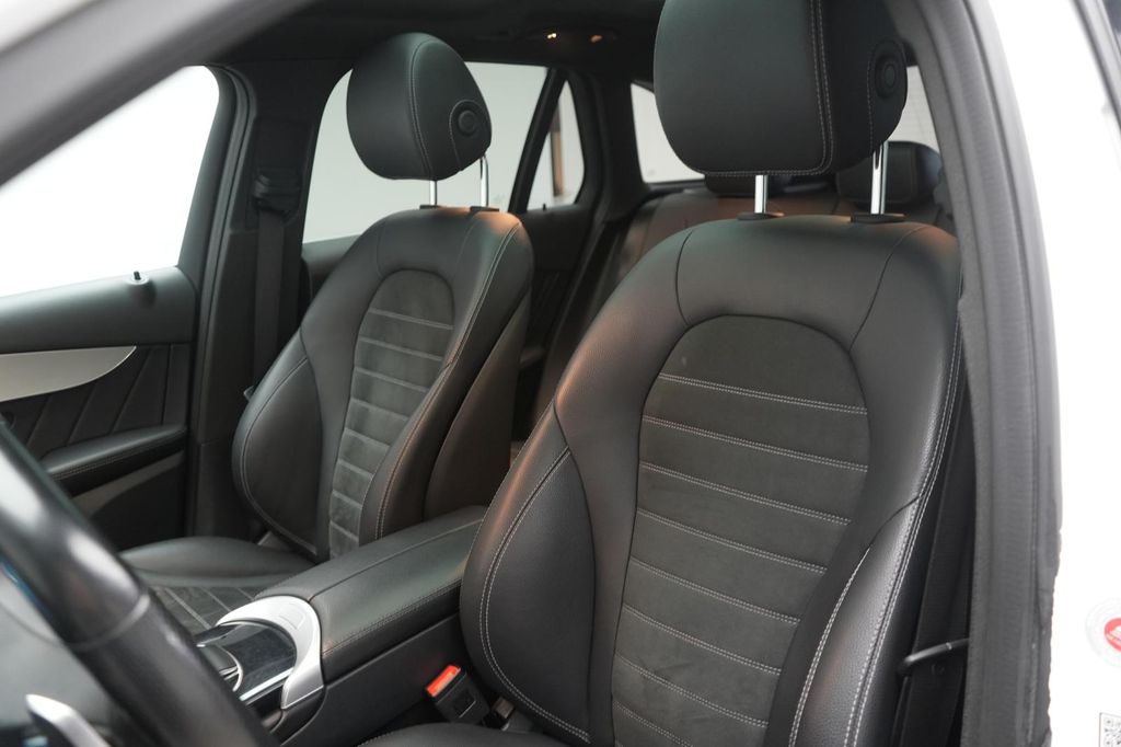 Mercedes-Benz GLC 300 2022