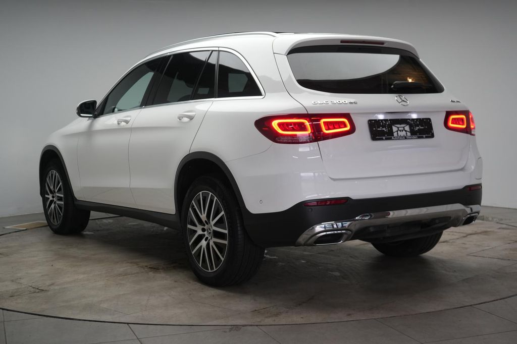 Mercedes-Benz GLC 300 2022
