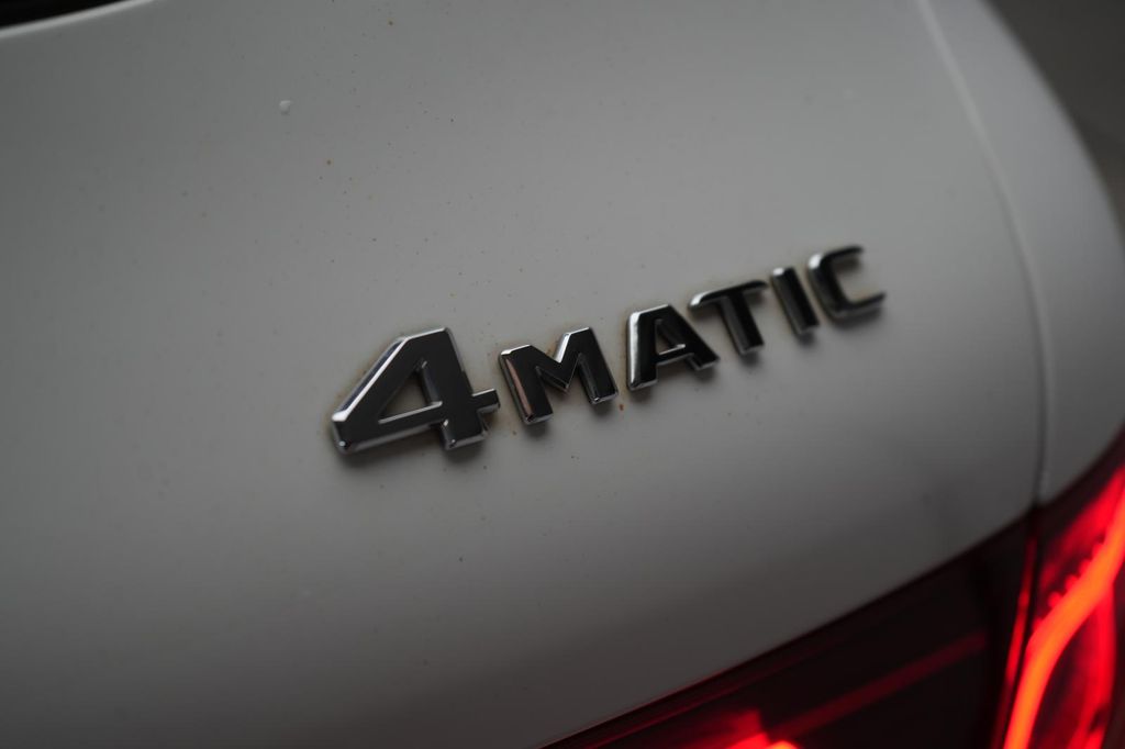 Mercedes-Benz GLC 300 2022