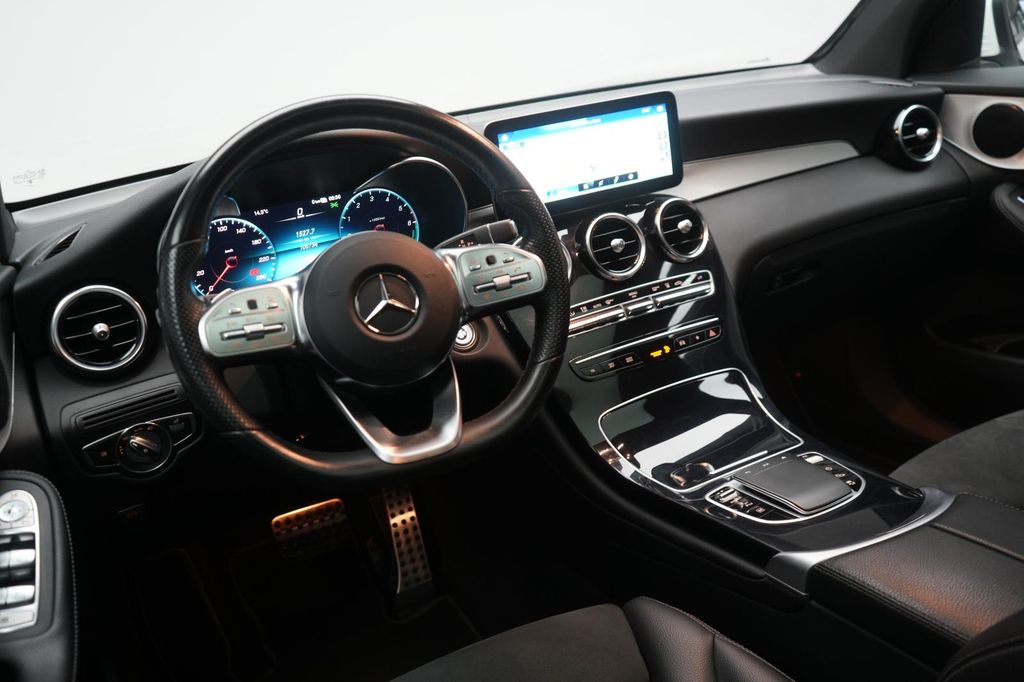 Mercedes-Benz GLC 300 2022