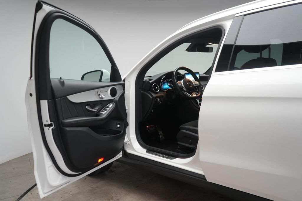 Mercedes-Benz GLC 300 2022