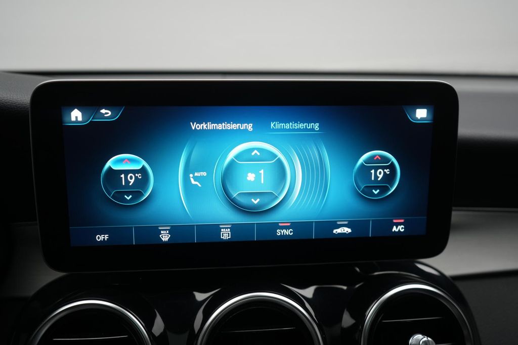 Mercedes-Benz GLC 300 2022