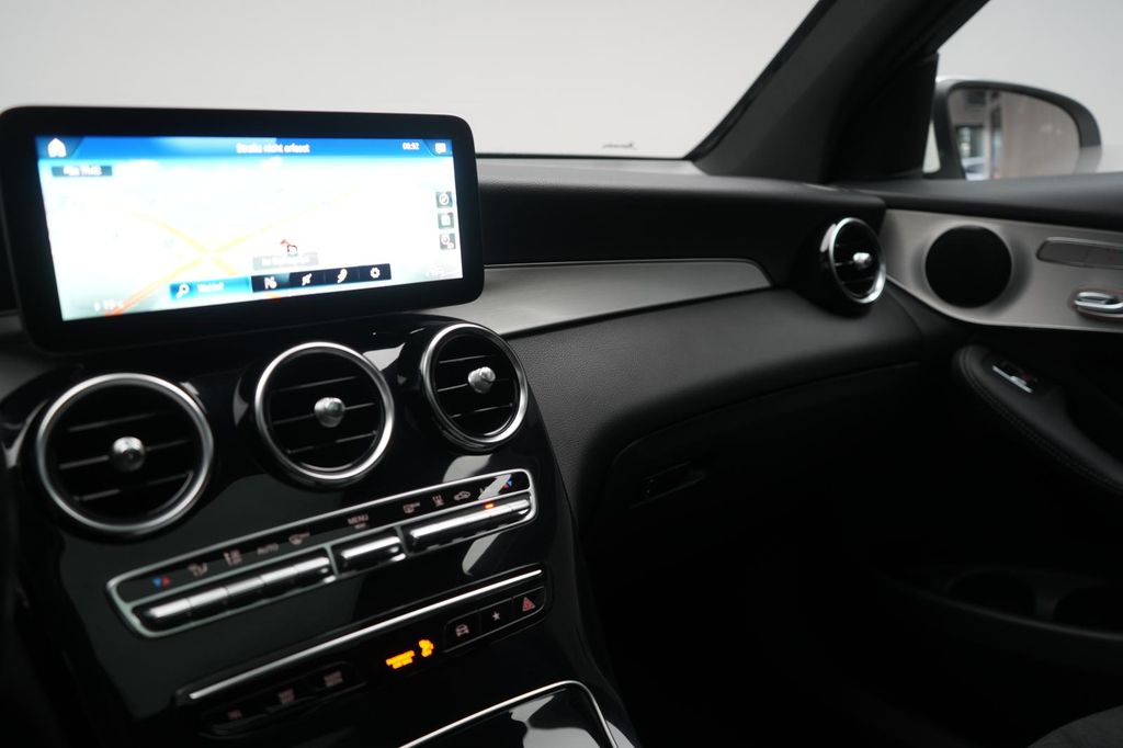 Mercedes-Benz GLC 300 2022