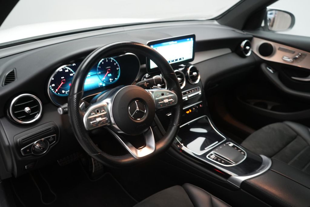 Mercedes-Benz GLC 300 2022
