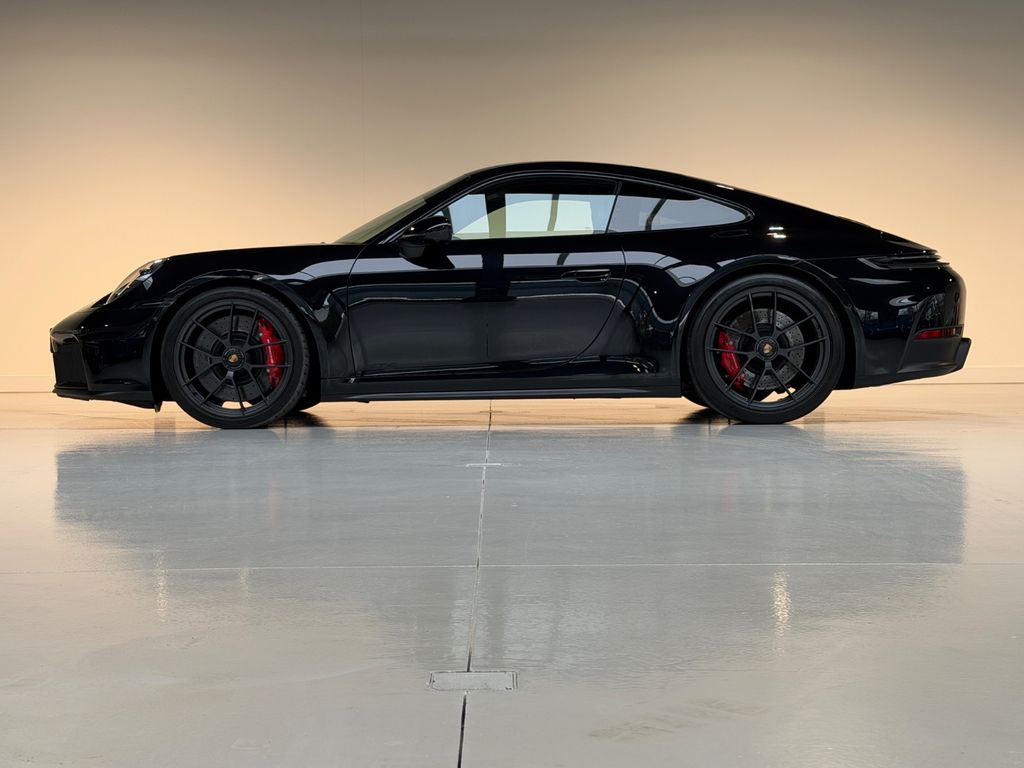 Porsche 992 2025