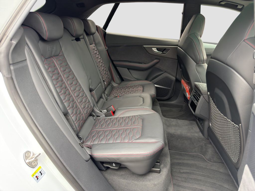 Audi RSQ8 2024
