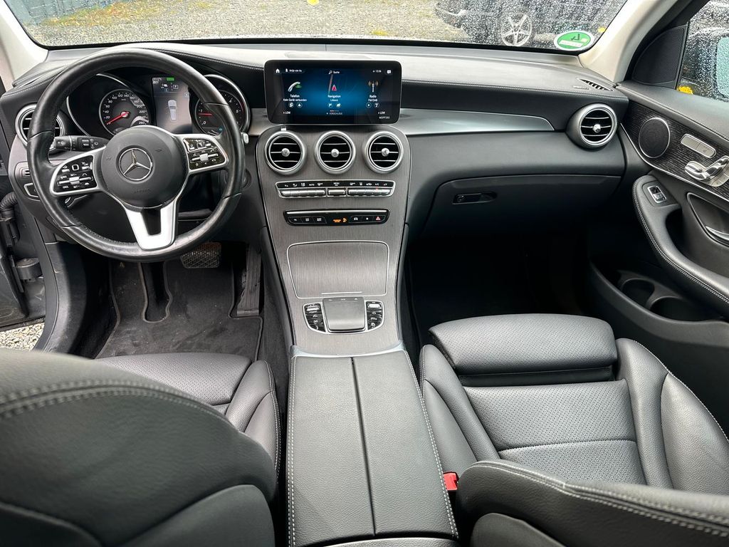 Mercedes-Benz GLC 300 2022