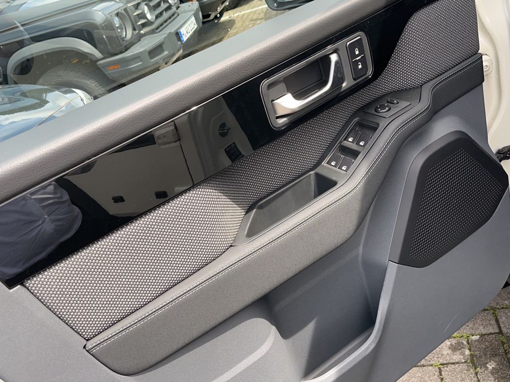 INEOS Grenadier 2025