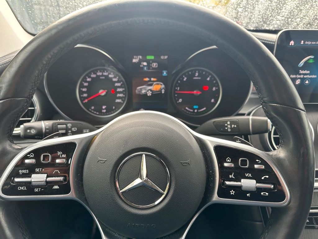 Mercedes-Benz GLC 300 2022
