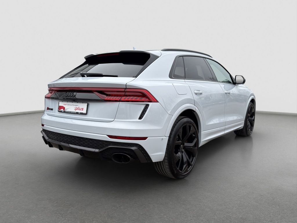 Audi RSQ8 2024