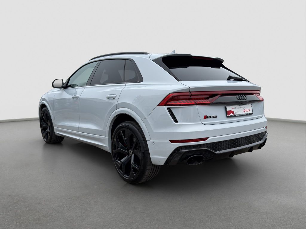 Audi RSQ8 2024