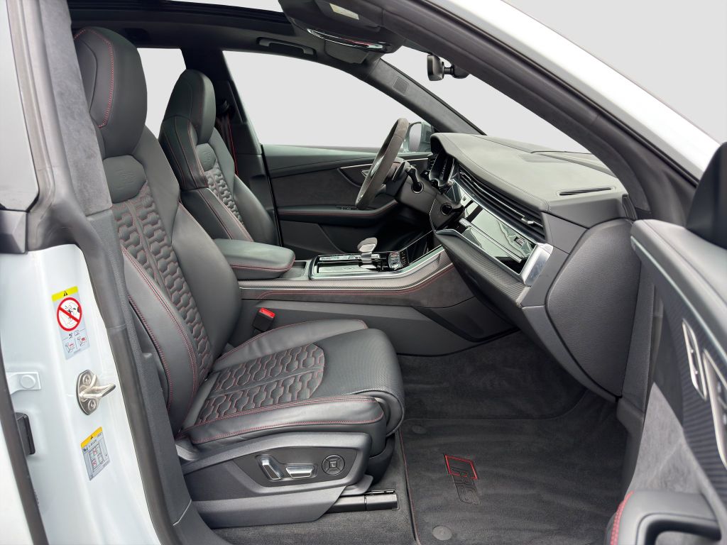 Audi RSQ8 2024