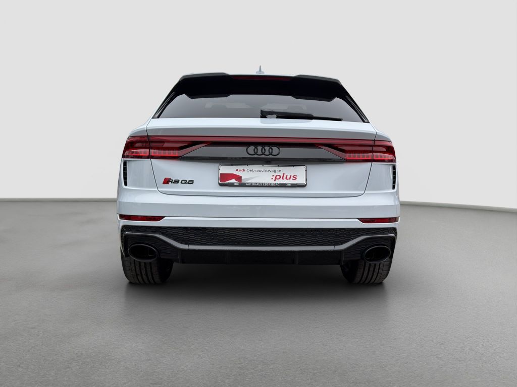 Audi RSQ8 2024