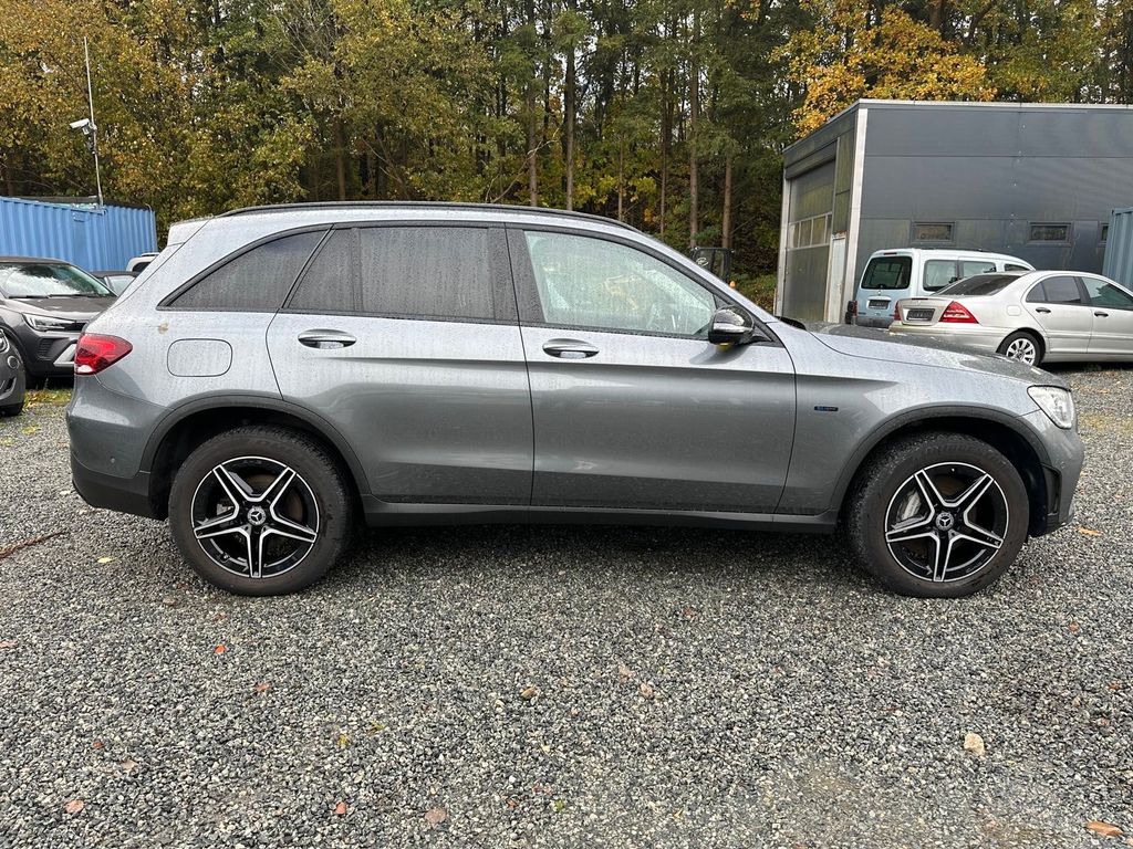 Mercedes-Benz GLC 300 2022